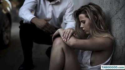 Kinky stories: etxerik gabeko neska nerabea